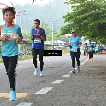 Runner Photo 8298796