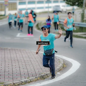 Runner Photo 8298843