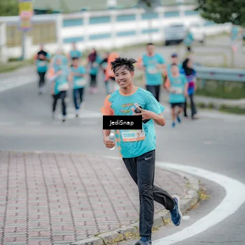 Runner Photo 8298865