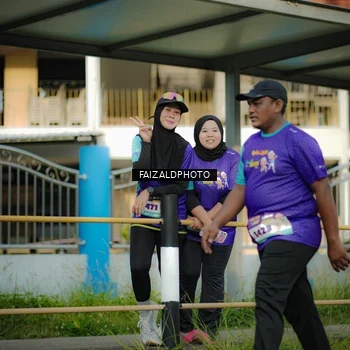 Runner Photo 8298896