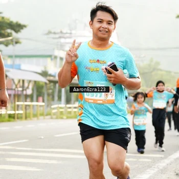Runner Photo 8298899