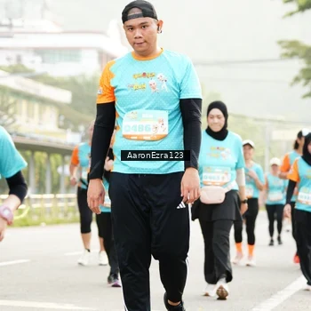Runner Photo 8298902