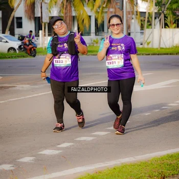 Runner Photo 8298906