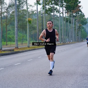 Runner Photo 8298910