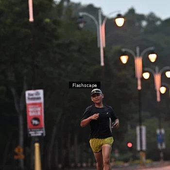 Runner Photo 8298918