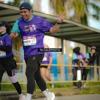 Runner Photo 8298946