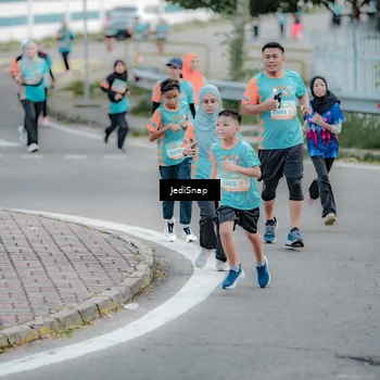 Runner Photo 8298966