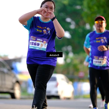 Runner Photo 8298973