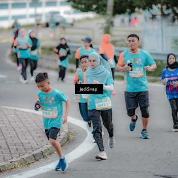 Runner Photo 8298977