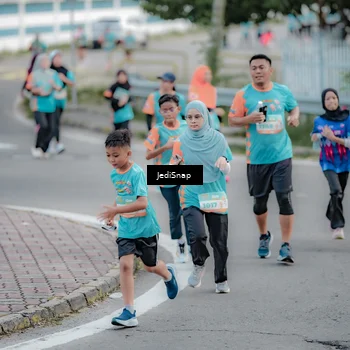 Runner Photo 8298983