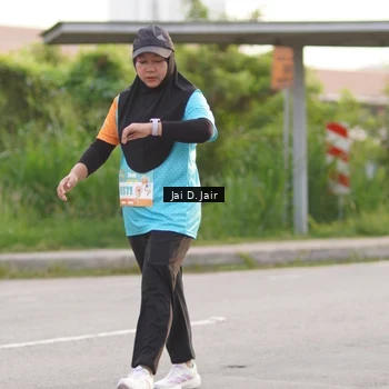Runner Photo 8299011