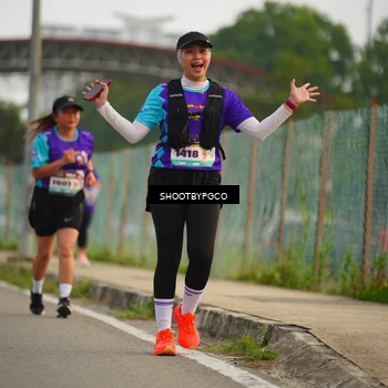 Runner Photo 8299013
