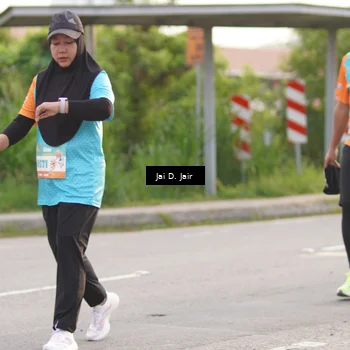Runner Photo 8299018