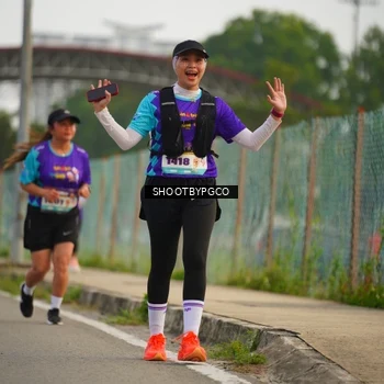 Runner Photo 8299034