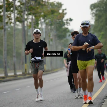 Runner Photo 8299042