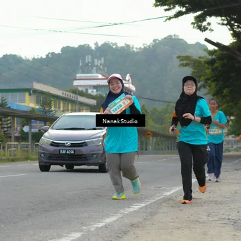 Runner Photo 8299046