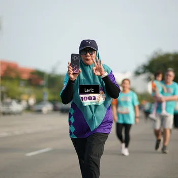 Runner Photo 8299056
