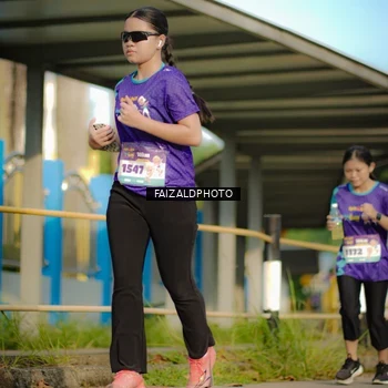 Runner Photo 8299069