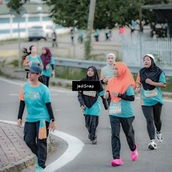 Runner Photo 8299088