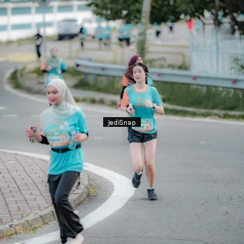 Runner Photo 8299131