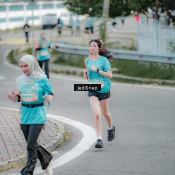 Runner Photo 8299136
