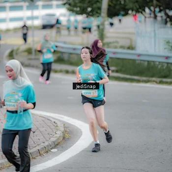 Runner Photo 8299139