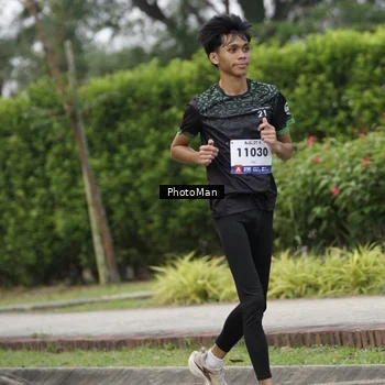 Runner Photo 8299140