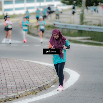 Runner Photo 8299152