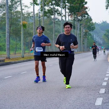 Runner Photo 8299154