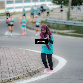 Runner Photo 8299163