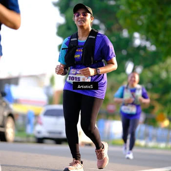 Runner Photo 8299178