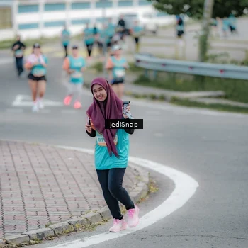 Runner Photo 8299180
