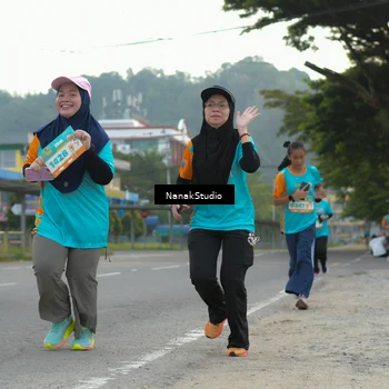 Runner Photo 8299202