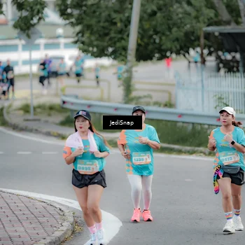 Runner Photo 8299226