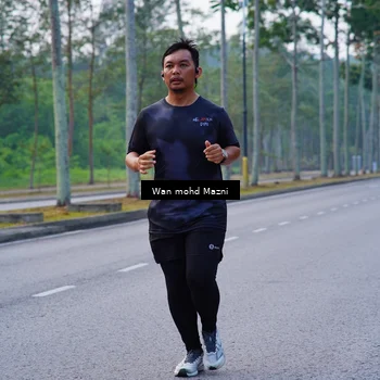 Runner Photo 8299242