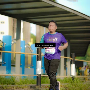 Runner Photo 8299251