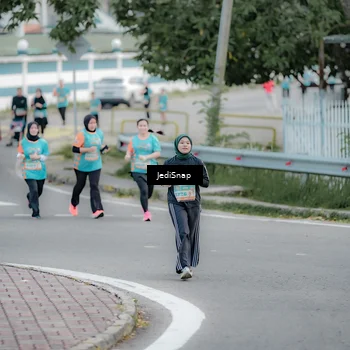 Runner Photo 8299273