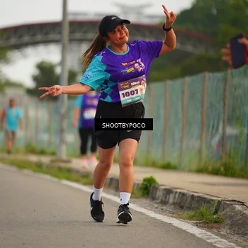 Runner Photo 8299292