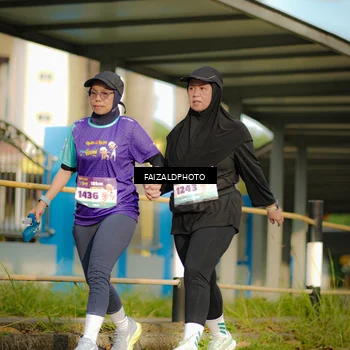 Runner Photo 8299300