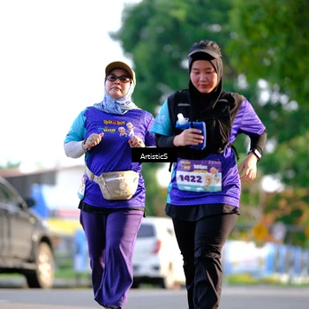 Runner Photo 8299303