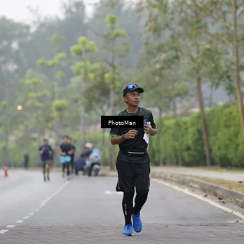 Runner Photo 8299328