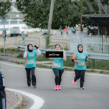 Runner Photo 8299333