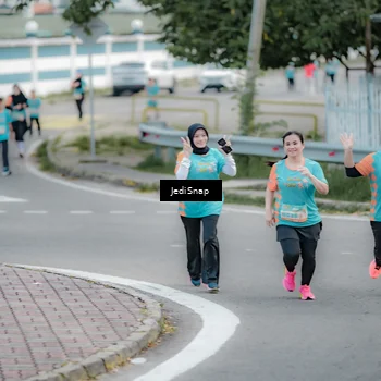 Runner Photo 8299343