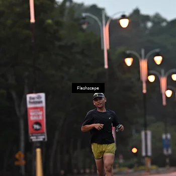 Runner Photo 8299347