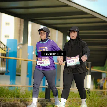 Runner Photo 8299348