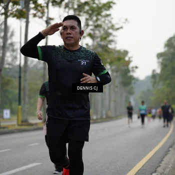 Runner Photo 8299357