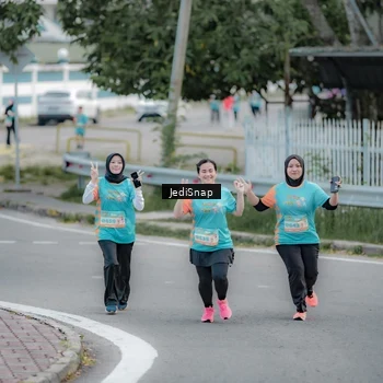 Runner Photo 8299360