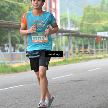 Runner Photo 8299369
