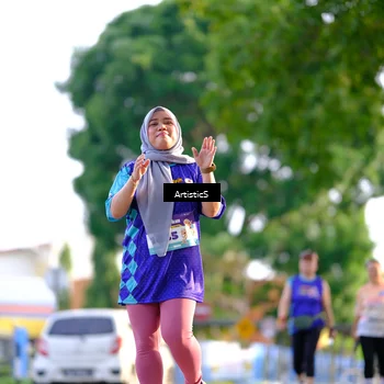 Runner Photo 8299376