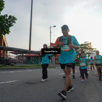 Runner Photo 8299378
